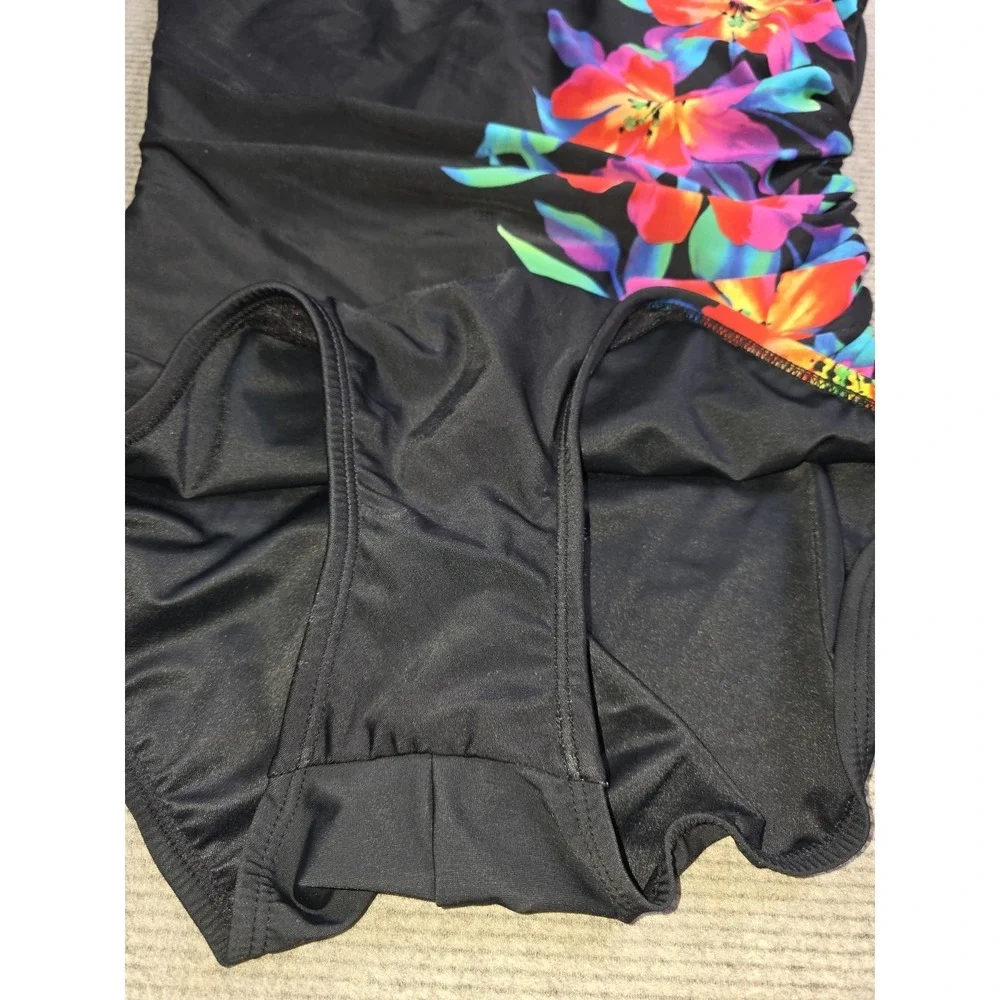 Kirkland Signature By Miraclesuit Women's Swim Bathing Suit Black  Floral Sz 6